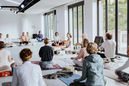 Yoga thérapie :  Mudra -Jihva Bandha