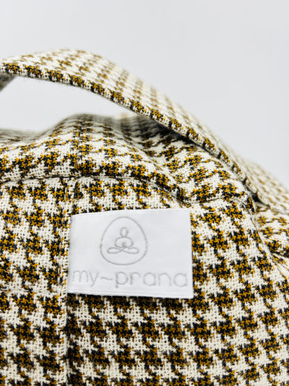 Coussin de yoga Série Limitée - Upcylcing Haute couture  - Queen's Dressmaker Jean